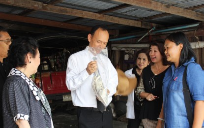 คณะกรรมการติดตามและสนับสนุนการดำเนินงานจังหวัดภูเก็ต  ลงพื้นที่ หมู่ที่ 2 ตำบลเกาะแก้ว  ตรวจเยี่ยมผลการดำเนินงานกองทุนพัฒนาบทบาทสตรี   โครงการเพาะเลี้ยงเห็ดนางฟ้า  และโครงการปลูกดอกมะลิกางมุ้ง