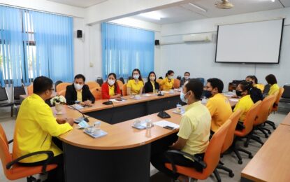 สำนักงานประชาสัมพันธ์จังหวัดระนองจัดกิจกรรมนำสื่อมวลชนในจังหวัดระนองลงพื้นที่ติดตามการใช้งบประมาณของรัฐบาลจากงบกลางโครงการปรับปรุงถนนลาดยางสายบ้านหาดยาย หมู่ที่ 1,2 ตำบลบางพระเหนือ อำเภอละอุ่น จังหวัดระนอง