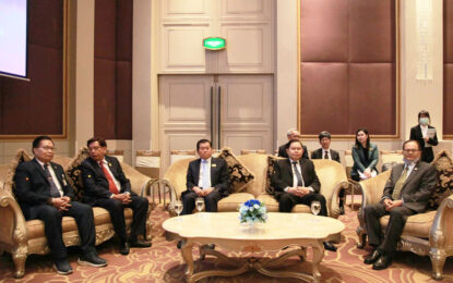 นิพนธ์ ฯมท.2  ยกท้องถิ่นคือส่วนสำคัญสร้างความเจริญให้ประเทศชาติ ย้ำ แผนพัฒนาท้องถิ่น ต้องสอดคล้องแผนพัฒนาจังหวัด และแผนยุทธศาสตร์ชาติฯ
