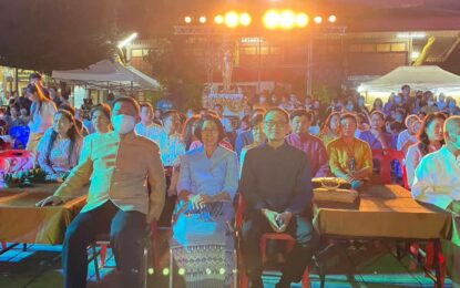 อำเภอลอง จังหวัดแพร่ จัดงานประเพณีลอยกระทง และประเพณีนมัสการพระธาตุห้วยอ้อ