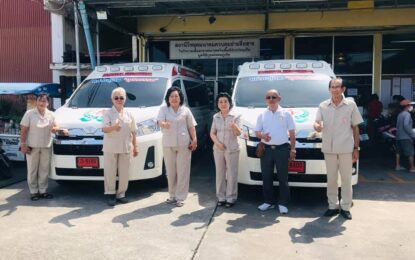 มูลนิธิกุศลธรรมภูเก็ต รับมอบรถพยาบาลช่วยชีวิตขั้นสูง จำนวน 2 คันเพื่อนำมาใช้ในภารกิจด้านการช่วยเหลือผู้ประสบอุบัติเหตุหรือเจ็บป่วย