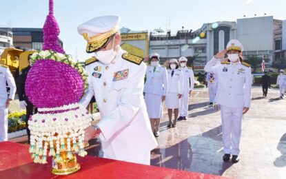 “ประธานชวน” เป็นประธานในพิธีวางพานประดับพุ่มดอกไม้ ในนาม “สภาผู้แทนราษฎร” ถวายราชสักการะ สมเด็จพระเจ้าตากสินมหาราช ณ พระบรมราชานุสาวรีย์ วงเวียนใหญ่