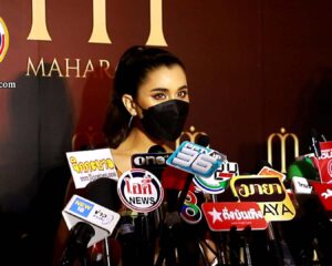 “ปูไปรยา” แก้บนกับแม่ผึ้ง หลังได้หนังฮอลลีวู้ด