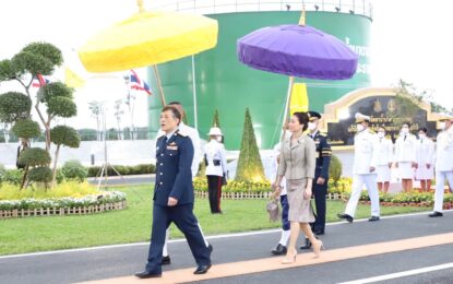 พระบาทสมเด็จพระเจ้าอยู่หัว และสมเด็จพระนางเจ้า ฯ พระบรมราชินี เสด็จพระราชดำเนินไปทรงเปิดโครงการจัดหาน้ำบาดาลขนาดใหญ่แก้ปัญหาภัยแล้งอันเนื่องมาจากพระราชดำริ ณ โครงการจัดหาน้ำบาดาลขนาดใหญ่แก้ปัญหาภัยแล้งอันเนื่องมาจากพระราชดำริ