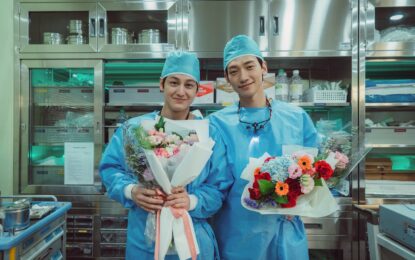 สุดปัง!!! เคมีดีเว่อร์ “เรน-คิมบอม”  คู่หูแพทย์  “Ghost Doctor” ซีรีส์มาแรงพากย์ไทยสนุกบน “MONOMAX”