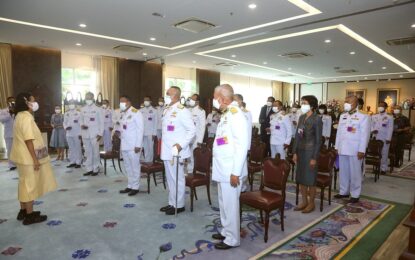 สมเด็จพระกนิษฐาธิราชเจ้า กรมสมเด็จพระเทพรัตนราชสุดา ฯ สยามบรมราชกุมารี เสด็จออก ณ วังสระปทุม พระราชทานพระราชวโรกาสให้ ศาสตราจารย์เกียรติคุณ นายแพทย์ไกรสิทธิ์ ตันติศิรินทร์ ที่ปรึกษางานโครงการตามพระราชดำริสมเด็จพระกนิษฐาธิราชเจ้า กรมสมเด็จพระเทพรัตนราชสุดา ฯ สยามบรมราชกุมารี นำคณะผู้บังคับบัญชาโรงเรียนตำรวจตระเวนชายแดน พร้อมด้วยครูใหญ่โรงเรียนตำรวจตระเวนชายแดน และผู้บริหารหน่วยต้นสังกัดโรงเรียนในโครงการตามพระราชดำริฯ เฝ้าทูลละอองพระบาท ในโอกาสที่จัดประชุมสัมมนาครูใหญ่โรงเรียนตำรวจตระเวนชายแดนประจำปี  ๒๕๖๕