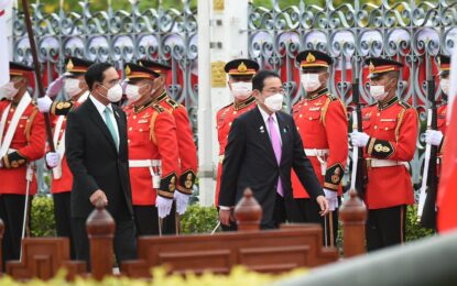 พิธีต้อนรับ นายคิชิดะ ฟูมิโอะ นายกรัฐมนตรีญี่ปุ่น ในการเดินทางเยือนประเทศไทยอย่างเป็นทางการในฐานะแขกของรัฐบาลไทย ณ ทำเนียบรัฐบาล