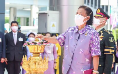 สมเด็จพระกนิษฐาธิราชเจ้า กรมสมเด็จพระเทพรัตนราชสุดา ฯ สยามบรมราชกุมารี อุปนายิกาผู้อำนวยการสภากาชาดไทย เสด็จพระราชดำเนินไป ทรงเปิดงาน ๑๐๘ พันก้าว ครบรอบ  ๑๐๘ ปี แห่งการสถาปนาโรงพยาบาลจุฬาลงกรณ์ สภากาชาดไทย ณ โถงกลาง อาคารจักรพงษ์ และทรงเปิดอาคารรัตนวิทยาพัฒน์ โรงพยาบาลจุฬาลงกรณ์ สภากาชาดไทย เขตปทุมวัน กรุงเทพมหานคร