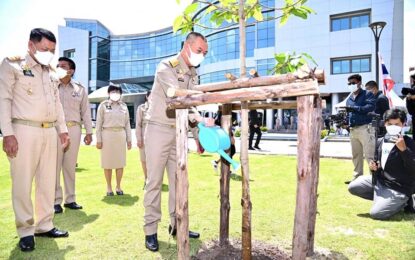 เฉลิมชัย” เปิดงาน “120 ปี กรมชลประทาน 6 รัชกาล งานของแผ่นดิน” มุ่งสร้างความมั่นคงด้านน้ำ และการบริการคุณภาพส่งถึงประชาชน