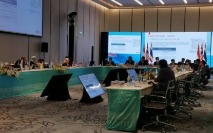 การประชุมระหว่างประเทศ แผนงาน IMT-GT  วันที่ 2 ( 14 กันยายน 2565)เป็นการประชุมระดับเจ้าหน้าที่อาวุโสกรอบความร่วมมือ IMT-GT อินโดนีเซีย มาเลเซียและประเทศไทย การประชุมเป็นไปได้ด้วยดี  วาระสำคัญมีการ ลงนามบันทึกข้อตกลง (MOU) ความร่วมมือการพัฒนาอุตสหกรรมยางพารา กับประเทศเพื่อนบ้านทั้ง 3 ประเทศ และมีธนาคารพัฒนาเอเซียเเละสำนักงานเลขาธิการอาเซียนมาร่วมสนับสนุนงานด้านวิชาการ