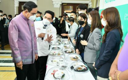 นายกรัฐมนตรีเยี่ยมชมกิจกรรม “นิทรรศการ APEC Future Food for Sustainability” สร้างการมีส่วนร่วมของเยาวชนและคนไทยทั่วประเทศ แสดงความพร้อมและศักยภาพด้าน Soft Power อาหารไทย