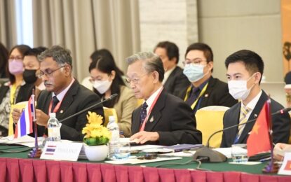 ประธานรัฐสภา เข้าร่วมการหารือระหว่างผู้นำอาเซียนและคณะผู้แทนสมัชชารัฐสภาอาเซียน ที่กรุงพนมเปญ ราชอาณาจักรกัมพูชา