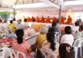 เรวัตฯนายก อบจ.ภูเก็ต มอบหมายรองนายก ร่วมกิจกรรมทำบุญตักบาตร ส่งท้ายปีเก่าต้อนรับปีใหม่ ณ สวนสาธารณะ ม.7 ต.รัษฎา
