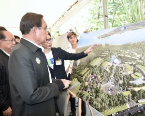 นายกฯ ลงพื้นที่ จ.ภูเก็ต ติดตามความคืบหน้าการเสนอตัวเป็นเจ้าภาพจัดงาน Expo 2028 Phuket Thailand เชิญชวนคนไทยร่วมสนับสนุน-เผยแพร่กิจกรรม การเสนอตัวเป็นเจ้าภาพฯ  เพื่อเป็นโอกาสแสดงศักยภาพของไทย สร้างมูลค่าทางเศรษฐกิจเข้าประเทศ