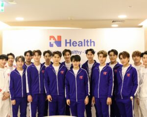 16 นักแสดงนำ Born To Be Y The Series ยกขบวนเช็คความพร้อม ตรวจสุขภาพร่างกายก่อนออกกอง เผยเตรียมพบกิจกรรม 1st Fan Meeting และ World Tour แนะนำนักแสดงก่อนซีรีส์ออกอากาศ