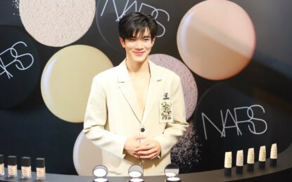 NARS Foundation Your Way อีเว้นท์สุดยิ่งใหญ่ เฉลิมฉลอง “เซียวจ้าน” NARS Global Brand Spokesperson คนแรกของนาร์ส พร้อมร่วมด้วยเกรทคนพิเศษ โฟร์ท – ณัฐวรรธน์ เชิญมาร่วมค้นหารองพื้นและแป้งในแบบที่ใช่สำหรับคุณ