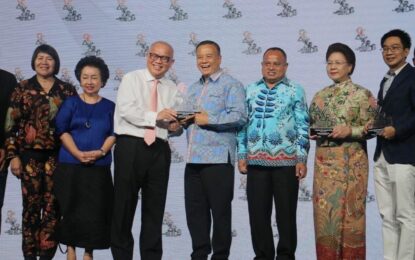 ภูเก็ต คว้ารางวัล “ความเป็นเลิศทางความคิดสร้างสรรค์ Creative City Awards” มอบเป็นของขวัญแก่ชาวภูเก็ต ตามที่องค์การบริหารส่วนจังหวัดภูเก็ต ได้สนับสนุนการขับเคลื่อนโครงการ Phuket Peranakan Festival โดยร่วมกับสมาคมสตรีสร้างสรรค์สังคมไทย ชมรมเพอรานากัน และสมาคมการค้าส่งเสริมการจัดมหกรรมและเทศกาลนานาชาติไทย (TIEFA) จัดงานเทศกาลท่องเที่ยวระดับนานาชาติ Phuket Pernakan Festive 2023