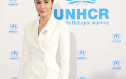 “UNHCR” จัดงานแถลงข่าว เปิดตัวนิทรรศการศิลปะ                                                    “อนุสาวรีย์ไหมพรมแห่งความรัก” โดยอาจารย์ ดร.เตยงาม คุปตะบุตร มีสมาชิกกิตติมศักดิ์                     “ศรีริต้า เจนเซ่น ณรงค์เดช” กองทุนนักธุรกิจหญิงรุ่นใหม่เพื่อผู้ลี้ภัยเข้าร่วมงาน