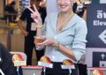 ก้อง-ปุยฝ้าย ร้องwow!คนแห่ช้อปของอร่อยคึกคัก! อีกเพียง 5 วัน งานลิ้นติดโปรแฟร์’66 สายช้อป สายชิม ห้ามพลาด!!