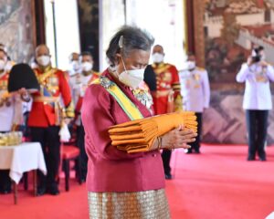 พระบาทสมเด็จพระเจ้าอยู่หัว ทรงพระกรุณาโปรดเกล้าโปรดกระหม่อมให้ สมเด็จพระกนิษฐาธิราชเจ้า กรมสมเด็จพระเทพรัตนราชสุดา ฯ สยามบรมราชกุมารี เสด็จพระราชดำเนินแทนพระองค์ไปในการพระราชพิธีทรงบำเพ็ญพระราชกุศลถวายผ้าพระกฐิน พุทธศักราช ๒๕๖๖ ณ พระอุโบสถ  วัดอรุณราชวราราม เขตบางกอกใหญ่ กรุงเทพมหานคร