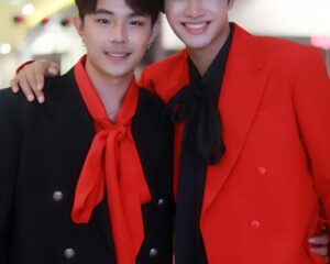 จับตาคู่จิ้น “เล้ง ณัฐพล” “ไมค์ ปฏิพัทธ์” หล่อละมุน แถมดีกรีไม่ธรรมดา  ออกสตาร์ทเปิดตัวเป็น “คู่จิ้น” คู่ใหม่ของวงการบันเทิง