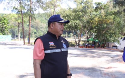 เรวัตฯ นายก อบจ.ภูเก็ต มอบหมายให้ รองนายก อบจ.ภูเก็ต ตรวจความเรียบร้อยในการดำเนินงานปรับภูมิทัศน์หาดในหาน ต.ราไวย์