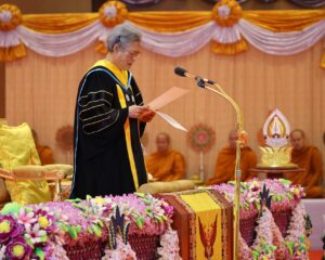 พระบาทสมเด็จพระเจ้าอยู่หัว ทรงพระกรุณาโปรดเกล้าโปรดกระหม่อมให้ สมเด็จพระกนิษฐาธิราชเจ้า กรมสมเด็จพระเทพรัตนราชสุดา ฯ สยามบรมราชกุมารี เสด็จพระราชดำเนินแทนพระองค์ไปในการพระราชทานปริญญาบัตรแก่ผู้สำเร็จการศึกษาจากมหาวิทยาลัยนครพนม ประจำปีการศึกษา ๒๕๖๖ ณ หอประชุมอนุภูมิภาคลุ่มน้ำโขง มหาวิทยาลัยนครพนม อำเภอเมือง จังหวัดนครพนม