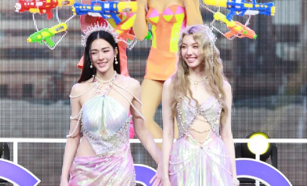 คิง เพาเวอร์ เปิดฉากยิ่งใหญ่จัดงาน “อภิมหาสงกรานต์รางน้ำ มโหฬาร มหาสนุก” ชวนมา สาด เต้น เล่น กิน ช้อป สนุกสุดขีดให้โลกจำ จัดเต็มกับอภิมหาความบันเทิงตลอด 6 วันเต็ม เริ่มวันนี้ – 15 เม.ย. นี้