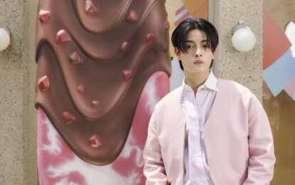 แม็กนั่ม เสิร์ฟความฟินให้สุดไปอีกขั้น กับไอศกรีมรสชาติใหม่ STRAWBERRY PANNA  พร้อมรังสรรค์เมนูสุดพิเศษร่วมกับคาเฟ่สุดฮิต Holiday Pastry