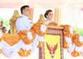 พระบาทสมเด็จพระเจ้าอยู่หัว และสมเด็จพระนางเจ้า ฯ พระบรมราชินี เสด็จพระราชดำเนินไปในการพระราชพิธีจรดพระนังคัลแรกนาขวัญ พุทธศักราช ๒๕๖๘ ณ  มณฑลพิธีท้องสนามหลวง