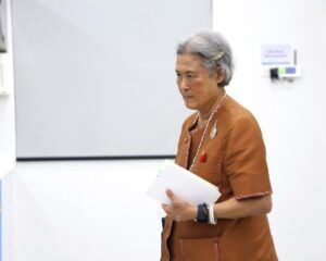 สมเด็จพระกนิษฐาธิราชเจ้า กรมสมเด็จพระเทพรัตนราชสุดาฯ สยามบรมราชกุมารี อุปนายิกาผู้อำนวยการสภากาชาดไทย เสด็จพระราชดำเนินไปทรงเปิดอาคารเฉลิมพระเกียรติสมเด็จพระกนิษฐาราชเจ้า ภาคบริการโลหิตแห่งชาติที่ 11 จังหวัดนครศรีธรรมราช