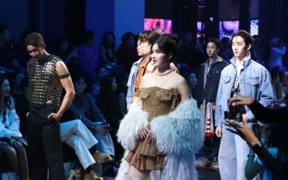 ปรากฎการณ์แฟชั่นโชว์ระดับโลก EM DISTRICT เปิดรันเวย์  “EMFASHIONICON EDGE” ในคอนเซ็ป The Essence of Bangkok พร้อมเปิดฉากเดือน PRIDE