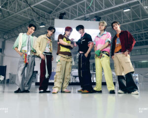 ‘DEXX (เด็กซ์)’ ส่งซิงเกิลเดบิวต์ ‘CLANG CLANG’ พร้อมรันงานเพลง โดดเด่นด้วยดนตรีที่เก๋ และได้ ‘ฮาย Paper Planes’ นั่งแท่นโปรดิวเซอร์