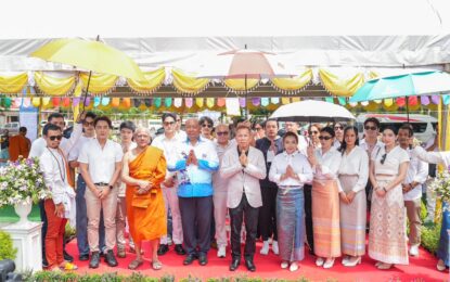 เหล่าดาราดังสายมู-เซียนพระชื่อดัง รวมตัวเป็นประวัติการณ์ พร้อมใจกันลงใต้ร่วมพิธีสุดขลังพลีมวลสารศักดิ์สิทธิ์วัตถุมงคลรุ่นเหนือเมฆ
