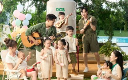 “DOS Life” เล่นใหญ่! ชวน 2 ครอบครัว “บีม-แดน” แท็กทีม 10 คน เป็นแบรนด์พรีเซ็นเตอร์ แคมเปญ “Together DOS!” ห่วงใย ใส่ใจ ดูแลกันตลอดไป พร้อมส่ง MV “ฉันจะบอกรักเธอทุกวัน” (Everyday) กลายเป็นไวรัลฮอตโซเชียล  