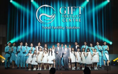 กิฟท์ เฟอร์ทิลิตี้ ฉลองก้าวสำคัญสุดยิ่งใหญ่ ขนทัพดารา-นักแสดง ร่วมเผยโฉมแบรนด์ใหม่ สู่การเป็นศูนย์กลางนวัตกรรมด้านการเจริญพันธุ์แบบครบวงจร ตอกย้ำจุดยืนความเชี่ยวชาญ การเข้าถึงง่าย และการดูแลอย่างครอบคลุมในทุกเส้นทางสู่ความเป็นครอบครัว