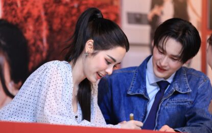 อบอุ่นใจ! “เก้า – พีพี” เสิร์ฟโมเมนต์สุดฟิน “KAOPP Love No Limit Photobook Fansign Event” ครั้งแรก