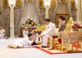 พระบาทสมเด็จพระเจ้าอยู่หัว และสมเด็จพระนางเจ้า ฯ พระบรมราชินี เสด็จออก ณ พระที่นั่งอัมพรสถาน พระราชวังดุสิต พระราชทานพระบรมราชวโรกาสให้ นางเอกสิริ  ปิณฑะรุจิ ปลัดกระทรวงการต่างประเทศ นำเอกอัครราชทูตวิสามัญผู้มีอำนาจเต็มประจำต่างประเทศ เฝ้าทูลละอองธุลีพระบาท กราบถวายบังคมลาในโอกาสที่จะเดินทางไปปฏิบัติหน้าที่