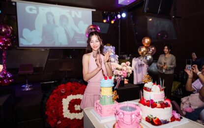 Green Fan Meeting แฟนคลับร่วมเซอร์ไพรส์ วันเกิด “กรีน-อัษฎาพร” ตามสไตล์สาวโสด สวย แซ่บ ปัง!