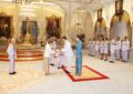 พระบาทสมเด็จพระเจ้าอยู่หัว และสมเด็จพระนางเจ้า ฯ พระบรมราชินี เสด็จออก ณ พระที่นั่งอัมพรสถาน  พระราชวังดุสิต  พระราชทานพระบรมราชวโรกาสให้  นางสาวอาลิเซีย อาเลฮันดรา อัลฟาโร กัสติโย (Ms. Alicia Alejandra AlfaroCastillo)  ซึ่งมีถิ่นพำนักอยู่ที่กรุงเทพมหานคร เฝ้าทูลละอองธุลีพระบาท ถวายอักษรสาส์นตราตั้ง เป็นเอกอัครราชทูตวิสามัญผู้มีอำนาจเต็มแห่งสาธารณรัฐโคลอมเบียประจำประเทศไทย