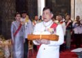 พระบาทสมเด็จพระเจ้าอยู่หัว และสมเด็จพระนางเจ้า ฯ พระบรมราชินี เสด็จพระราชดำเนินโดยรถยนต์พระที่นั่ง จากพระที่นั่งอัมพรสถาน พระราชวังดุสิต ไปในการพระราชพิธีทรงบำเพ็ญพระราชกุศลถวายผ้าพระกฐิน ณ วัดบวรนิเวศวิหาร เขตพระนคร กรุงเทพมหานคร