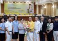 เรวัตฯ นายก อบจ.ภูเก็ต ร่วมแสดงความยินดีกับ พญ.ศุภลักษณ์ ละอองเพชร ในโอกาสเข้ารับตำแหน่ง ผอ.รพ.ทุ่งสง