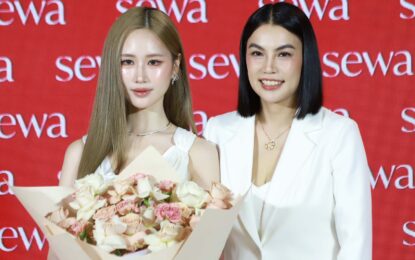 “Sewa” กลับมาแล้ว! เปิดตัว “เจนเย่” นั่งแท่นพรีเซนเตอร์คนใหม่  กรี๊ดห้างแตก รีแบรนด์ครั้งยิ่งใหญ่-ขนทัพซุปตาร์ตอกย้ำความปัง