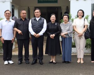 เรวัตฯ นายก อบจ.ภูเก็ต ร่วมแสดงความยินดีกับผู้ว่าฯ ศรัณย์ศักด์ ในโอกาสรับตำแหน่งผู้ว่าฯ จังหวัดหนองคาย