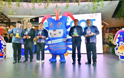 เรวัตฯ นายก อบจ.ภูเก็ต ร่วมเปิดตัว “จุ้ง” มาสคอตตัวแรกของจังหวัด จุดประกายเศรษฐกิจสร้างสรรค์เมืองอันดามัน