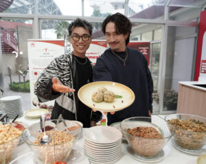 “กาน-เฟย” ทัวร์แคนทีนนักกีฬา “Ajinomoto Victory Canteen” ดวลเกมสุดมันกับนักกีฬาดาวรุ่ง ส่งกำลังใจเคาท์ดาวน์ซีเกมส์ 2025!