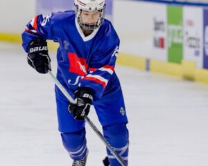 น้องฮิม-กุลชา ธัญลักษณ์ภาคย์ เบอร์ 95 และทีมตัวแทนกีฬาฮอกกี้น้ำแข็ง คว้าแชมป์การแข่งขันกีฬาซีเกมส์ครั้งที่ 33