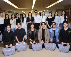 นักแสดงช่อง 3 เดินสายสวัสดีปีใหม่ผู้บริหาร แจกความสดใสรับปี 2569