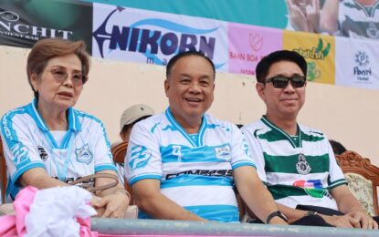 เรวัตฯ นายก อบจ.ภูเก็ต ร่วมเปิดศึกกระชับมิตร หมอนทองวิทยา–ภูเก็ตวิทยาลัย ฟุตบอลเชื่อมใจ สร้างฝันเยาวชน