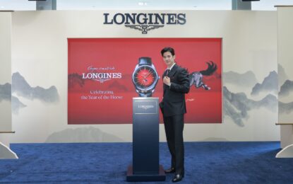 มาริโอ้ เมาเร่อ Friend of Longines เกาะติดขอบสนามชมการแข่งม้า ในงาน Longines Hong Kong International Race 2025